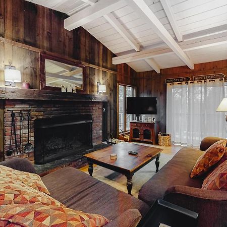 Chalet At The Base Of Okemo Mountain Ludlow Exterior photo