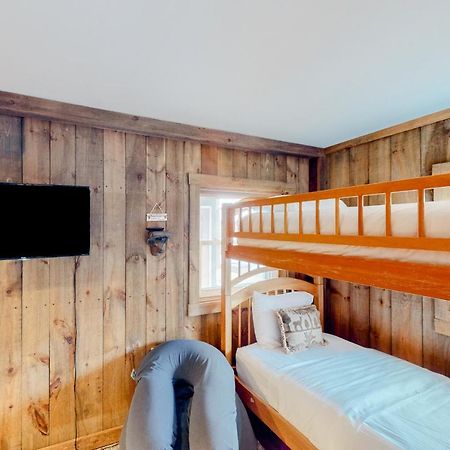 Chalet At The Base Of Okemo Mountain Ludlow Exterior photo